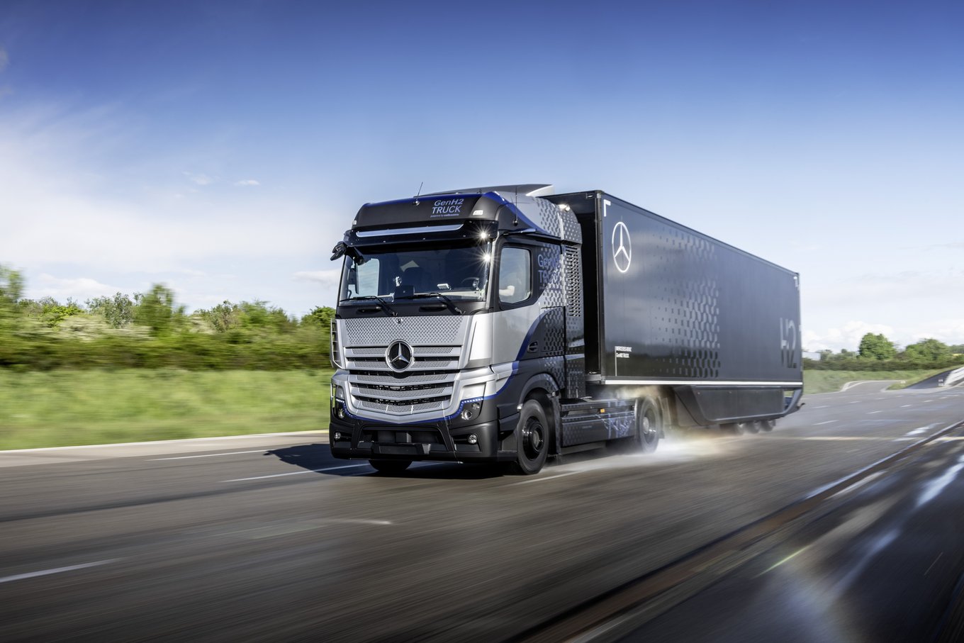 مرسدس بنز آکتروس (Mercedes Benz Actros)